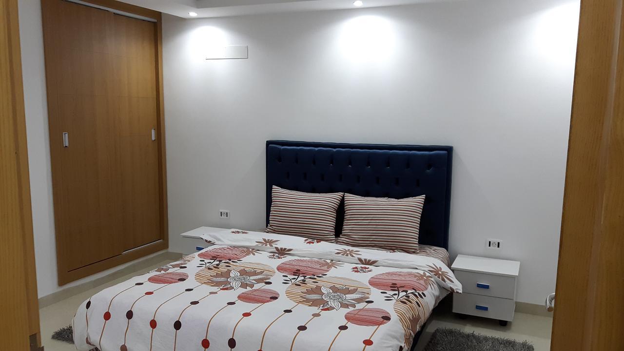 Apartamento Ain Zaghouan Apart In Front Of Tunis Mall Lac 2 Exterior foto